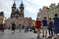 V prvním čtvrtletí přijelo do hromadných ubytovacích zařízení ČR o 11,1 % turistů více
